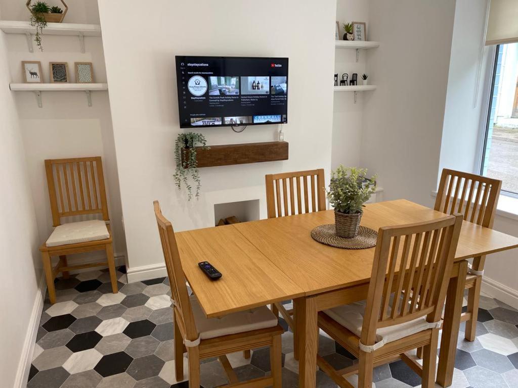 Rhondda Tunnel Cottage By Staystaycations Treorky Eksteriør billede